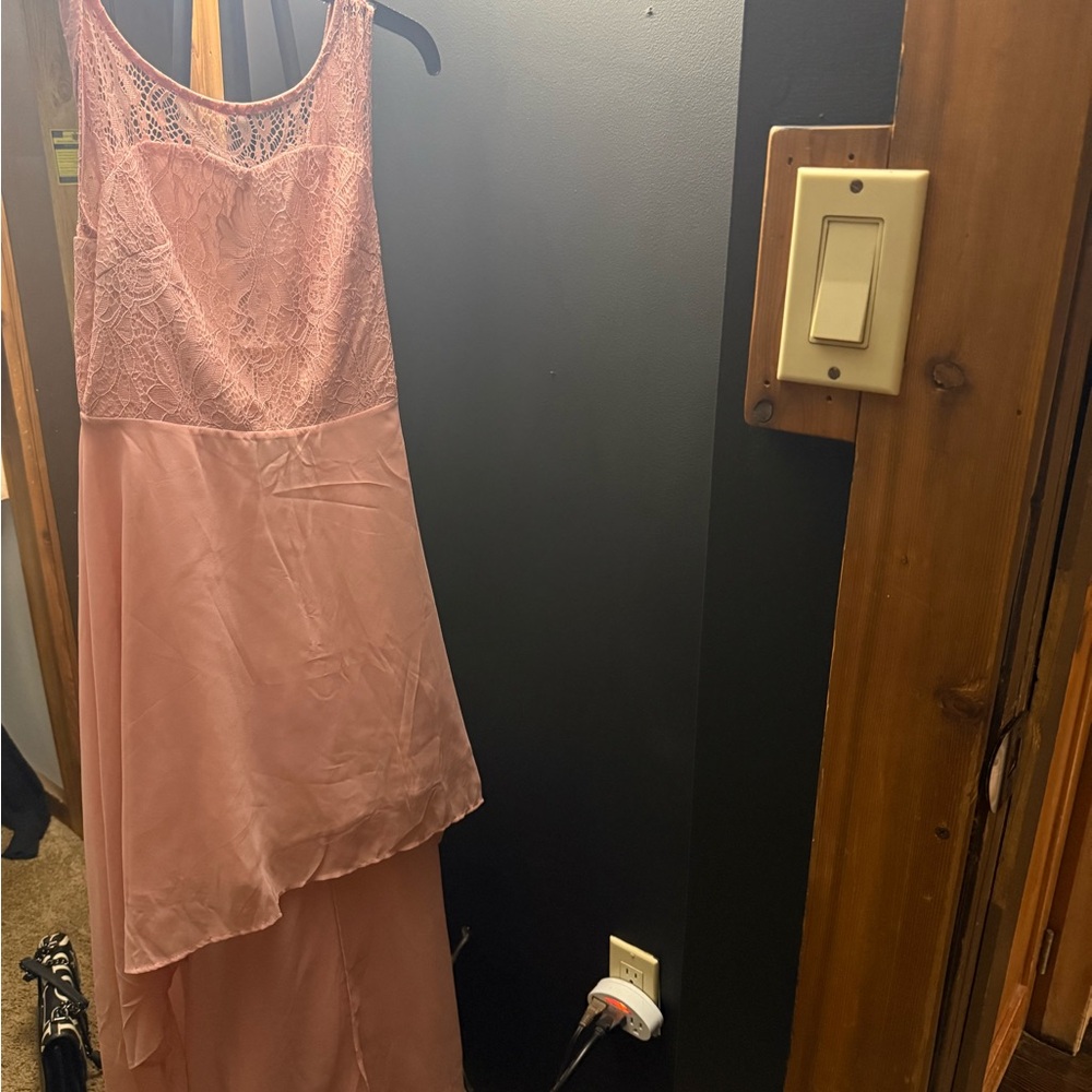 Elegant Pink Lace Dress